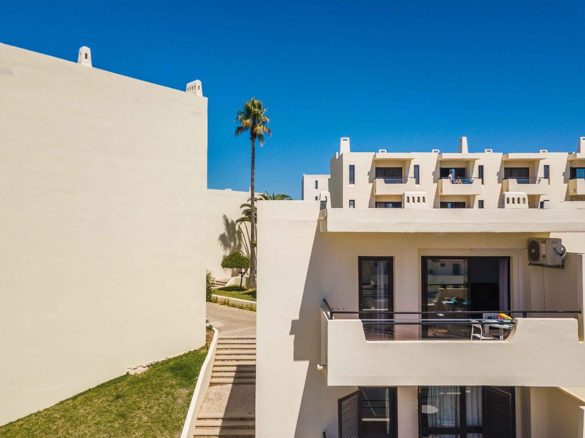 White T1 - Ocean View Appartement Albufeira Buitenkant foto